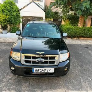 Ford Escape carré